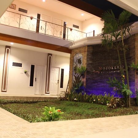 Mojokerto Classic Homestay Esterno foto
