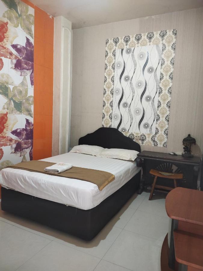 Mojokerto Classic Homestay Esterno foto