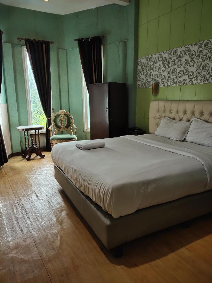 Mojokerto Classic Homestay Esterno foto