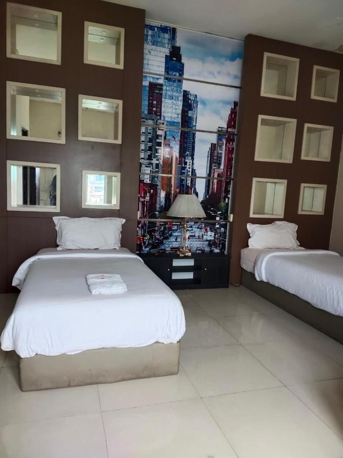 Mojokerto Classic Homestay Esterno foto