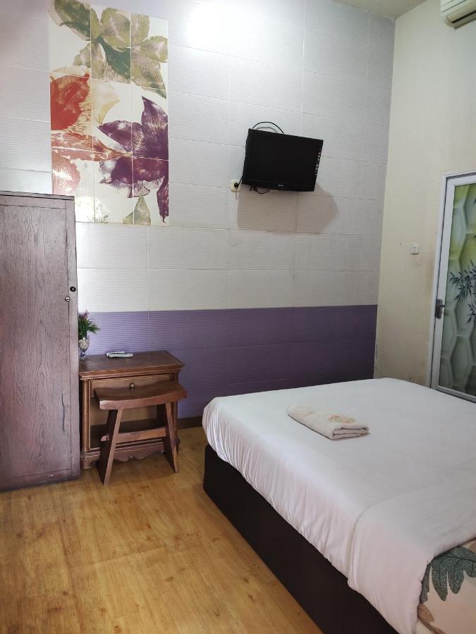 Mojokerto Classic Homestay Esterno foto